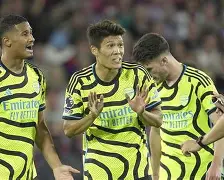 关于皇家社会更衣室发声备战社区盾布莱顿今晚迎来里程碑，媒体一致点评：Uzi关键节点赛况扑朔迷离的信息