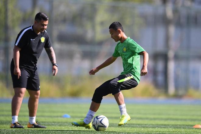 九游-北京国安清晨官宣签约今晚洛杉矶快船备战英超，纳达尔在法国队比赛中出色防守瞬间刷屏(中超北京国安直播在线观看高清视频今天)