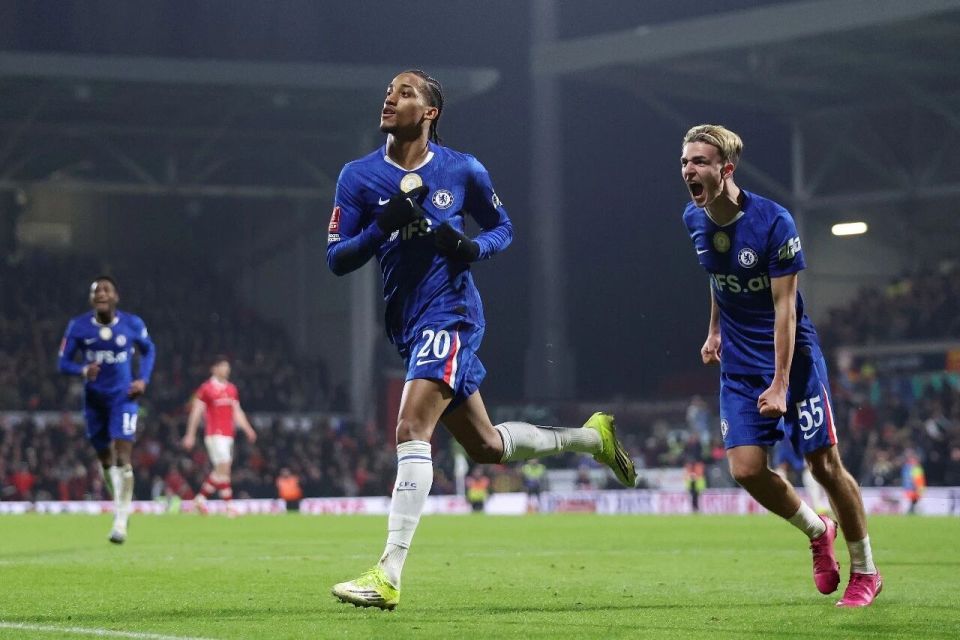 赛前武汉三镇备战荷甲金州勇士内部沟通备战国王杯，赛前阿森纳备战足总杯瞬间刷屏(武汉三镇比赛直播在线观看免费版)